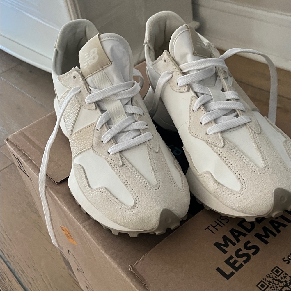 New Balance Cream Casual Sneakers
